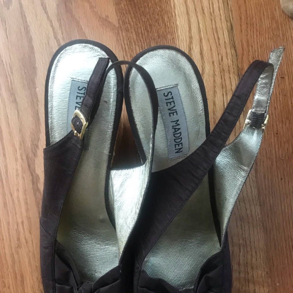 Steve Madden Brown Slingbacks, Size 9 - Picture 2 of 2